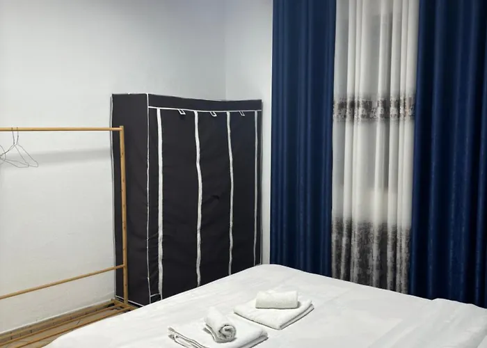 21 Steps' Lovely In The Center * Tiran